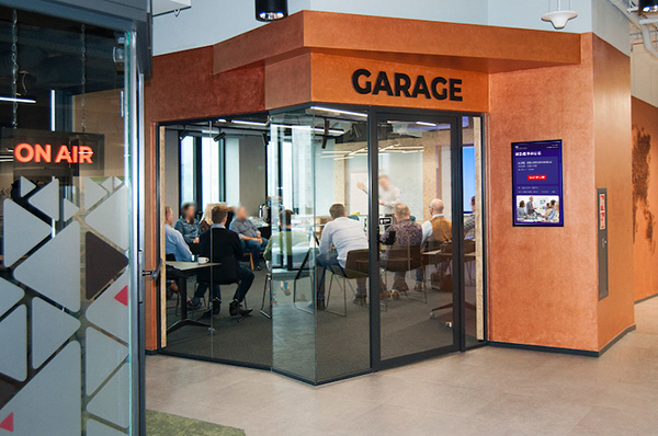 符合现代化公司会议需求,智能会议预约系统安排上!